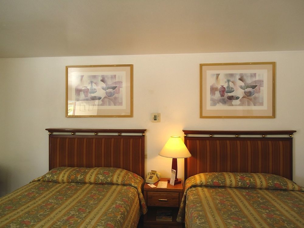 Maple Inn And Suites Los Banos Exteriér fotografie