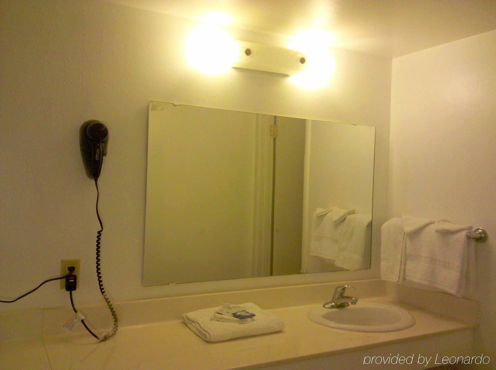 Maple Inn And Suites Los Banos Pokoj fotografie